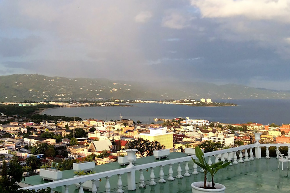 Richmond Hill Inn - Irie Zayne Taxi and Tours Jamaica - www.iriezaynetaxiandtoursjamaica.com - www.IrieZayneTaxiAndToursJamaica.net